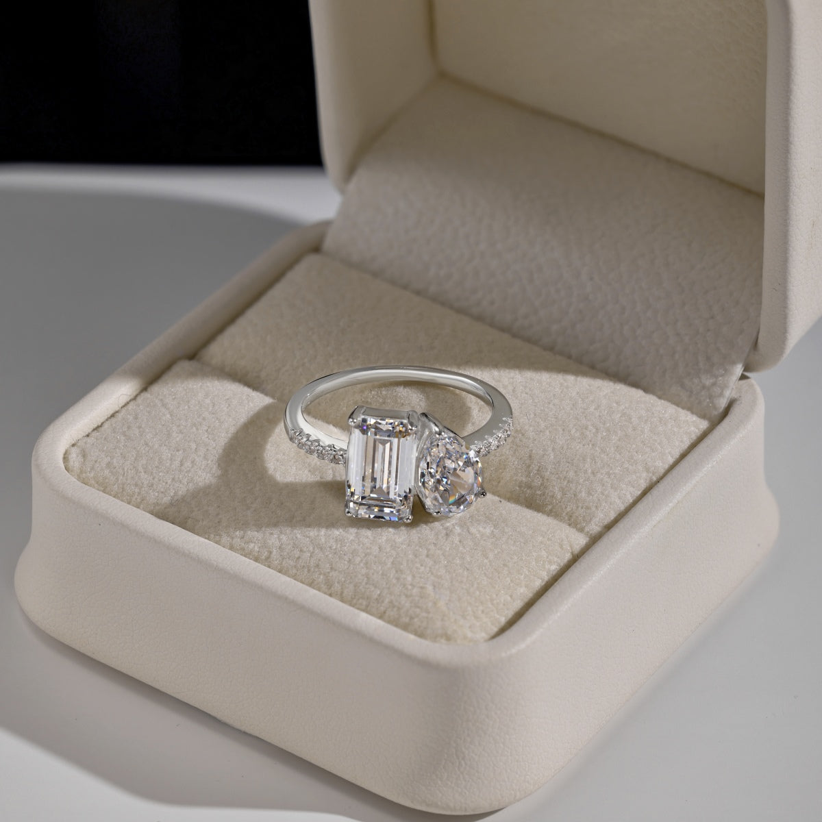 2 Carat 925 Sterling Silver with Zirconia Ring: Sparkling and Charming Fashion Choice